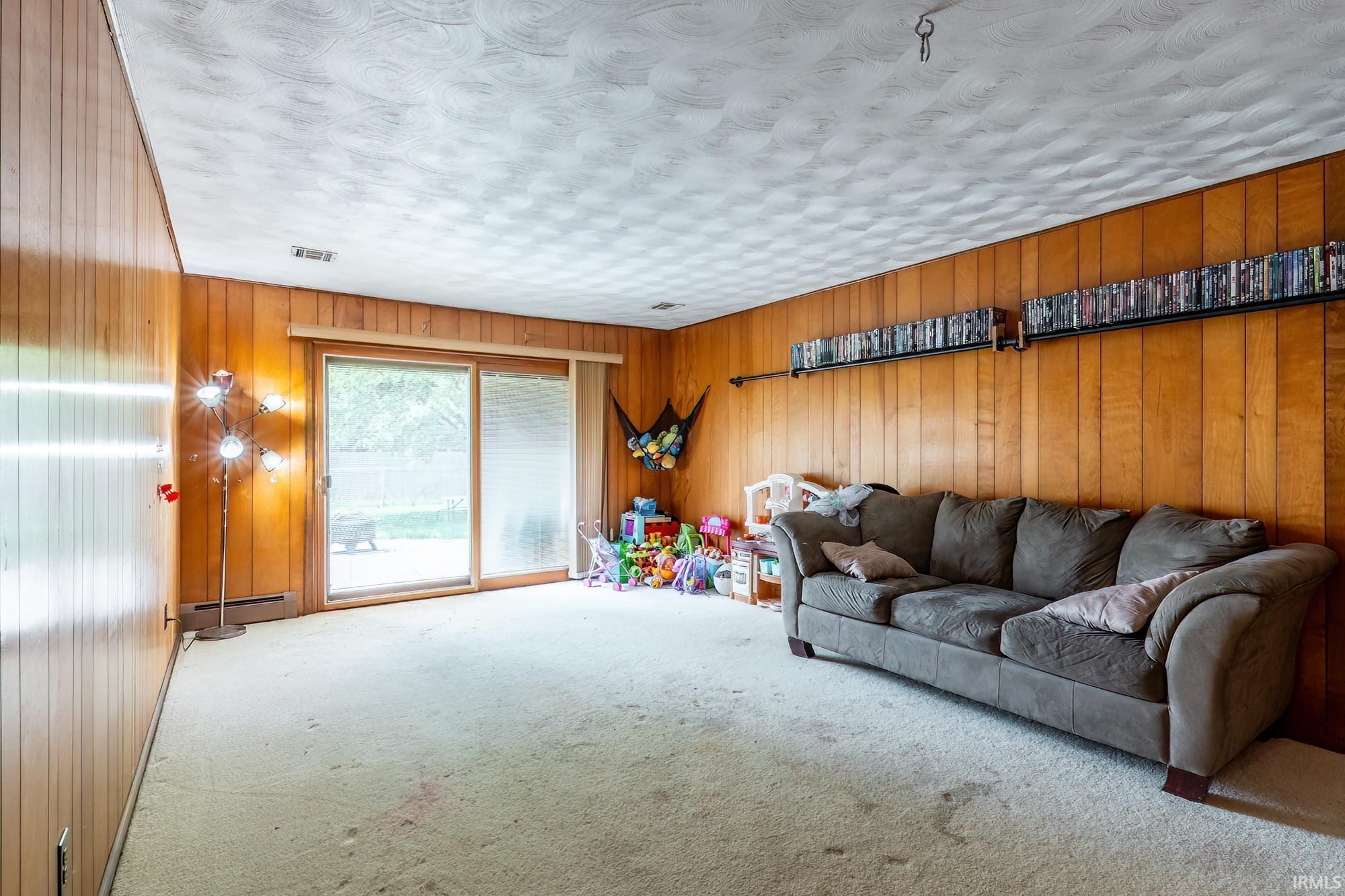 7210 Blackhawk Lane