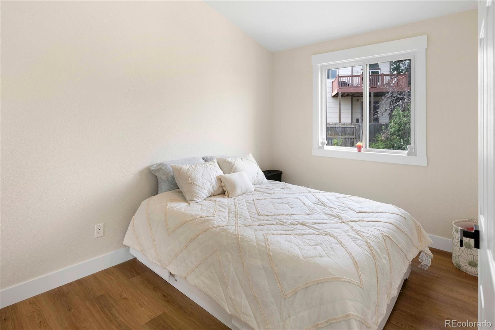 613 N Brentwood Court