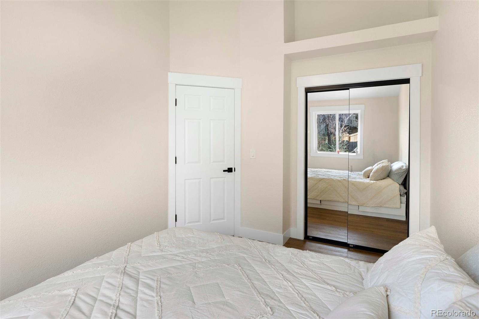 613 N Brentwood Court