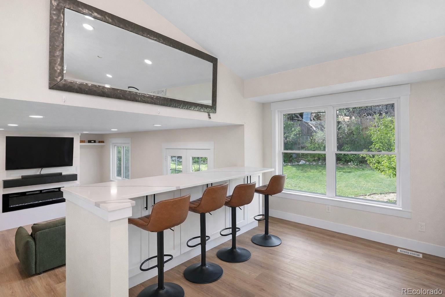 613 N Brentwood Court