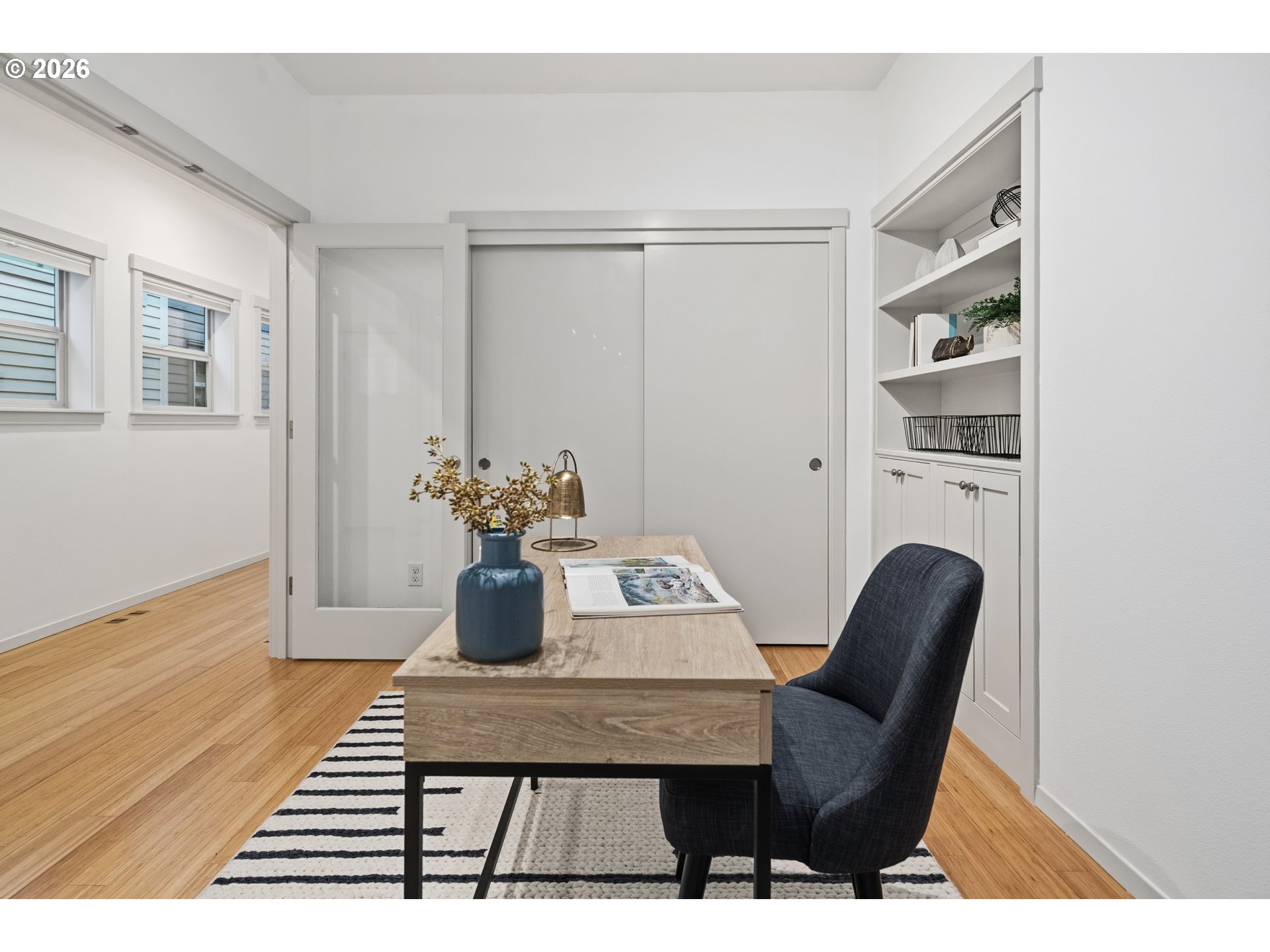 4720 N Commercial AVE