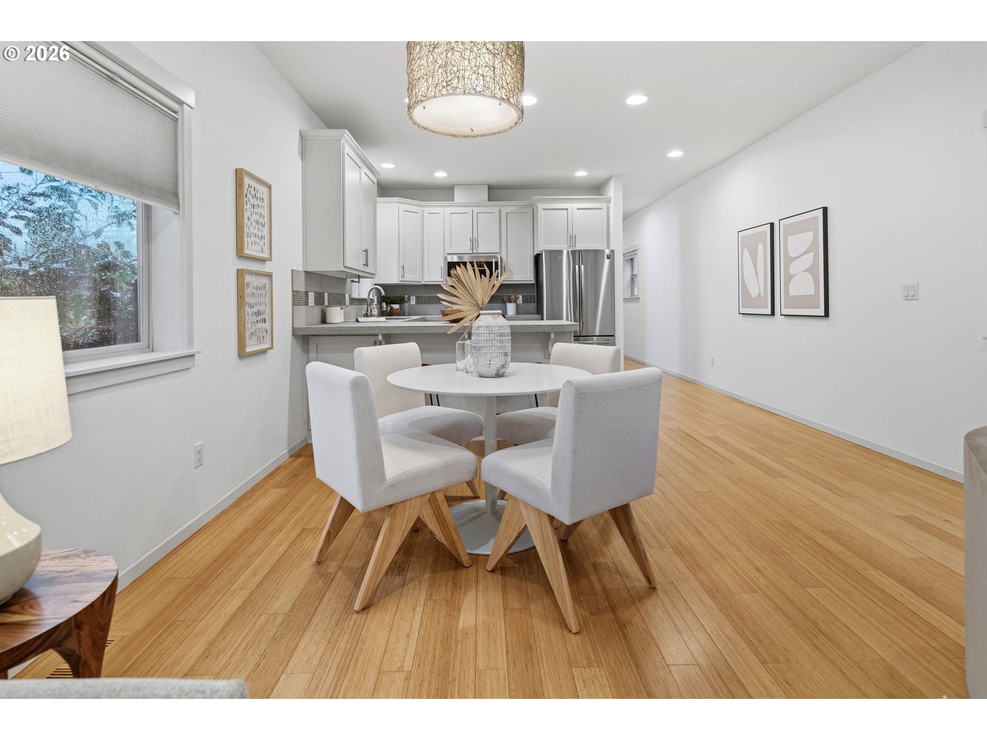 4720 N Commercial AVE