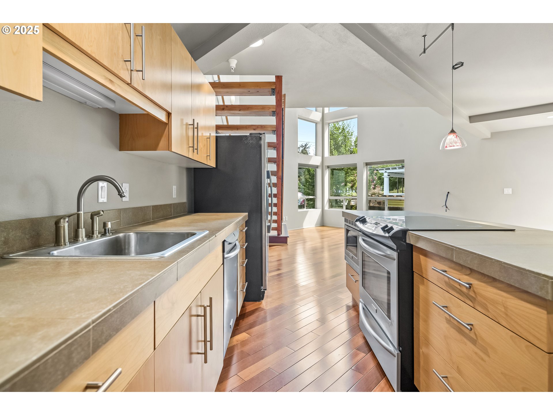 512 SE 60TH AVE 206