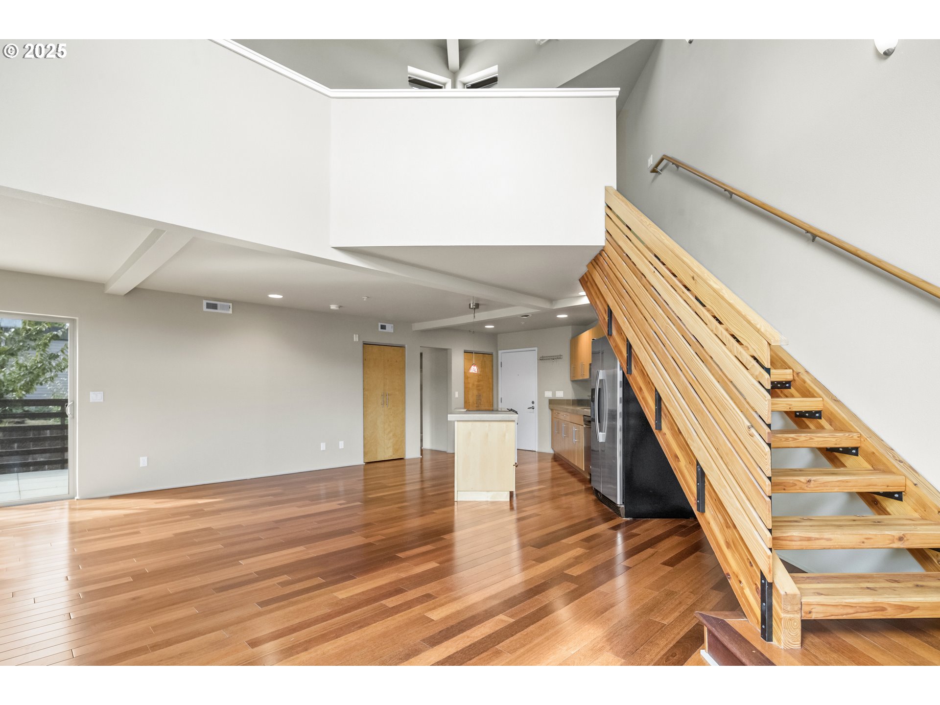 512 SE 60TH AVE 206