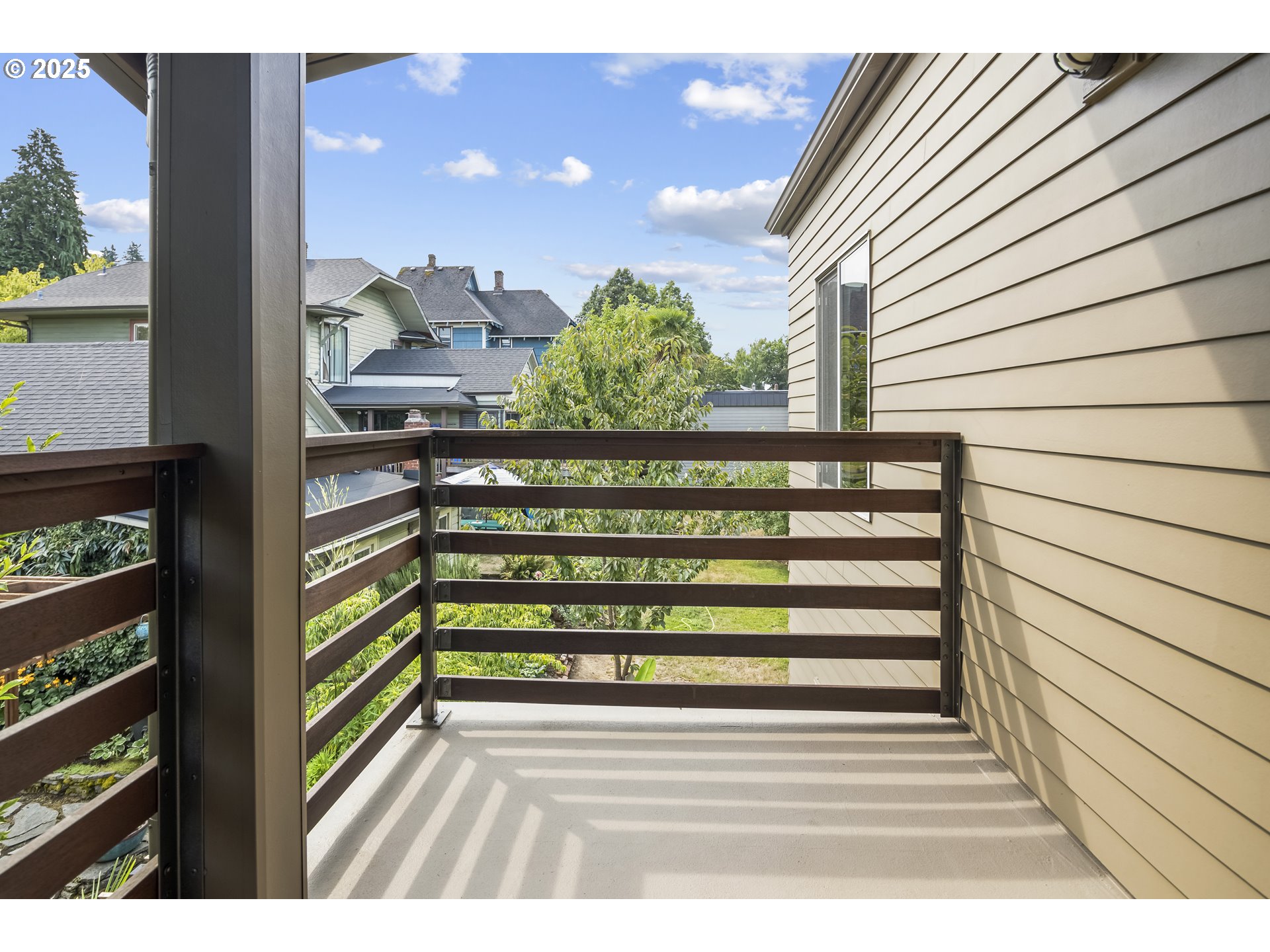 512 SE 60TH AVE 206