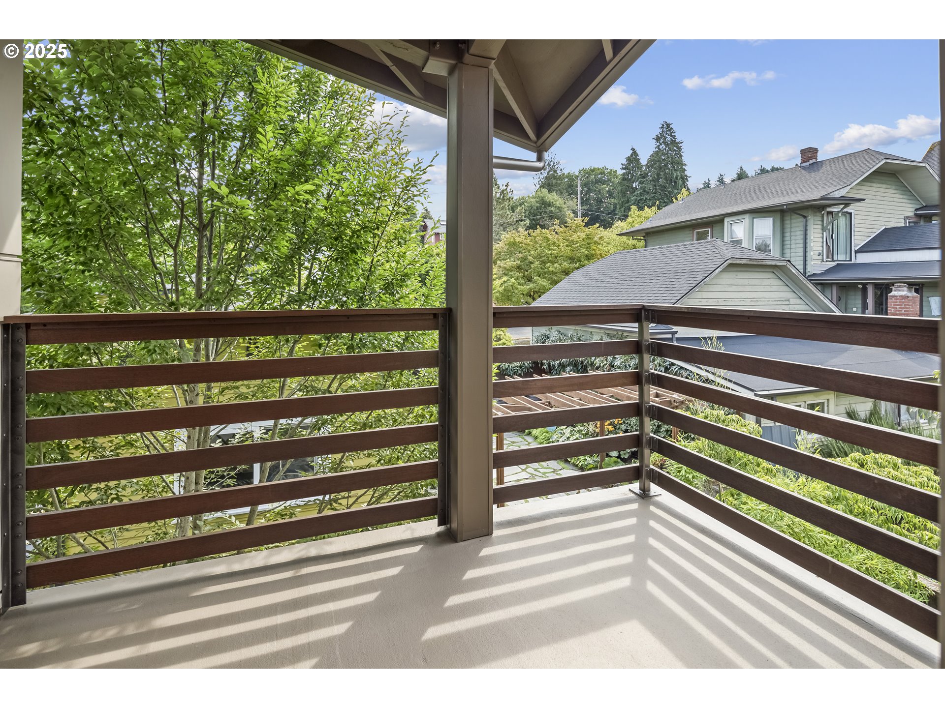 512 SE 60TH AVE 206