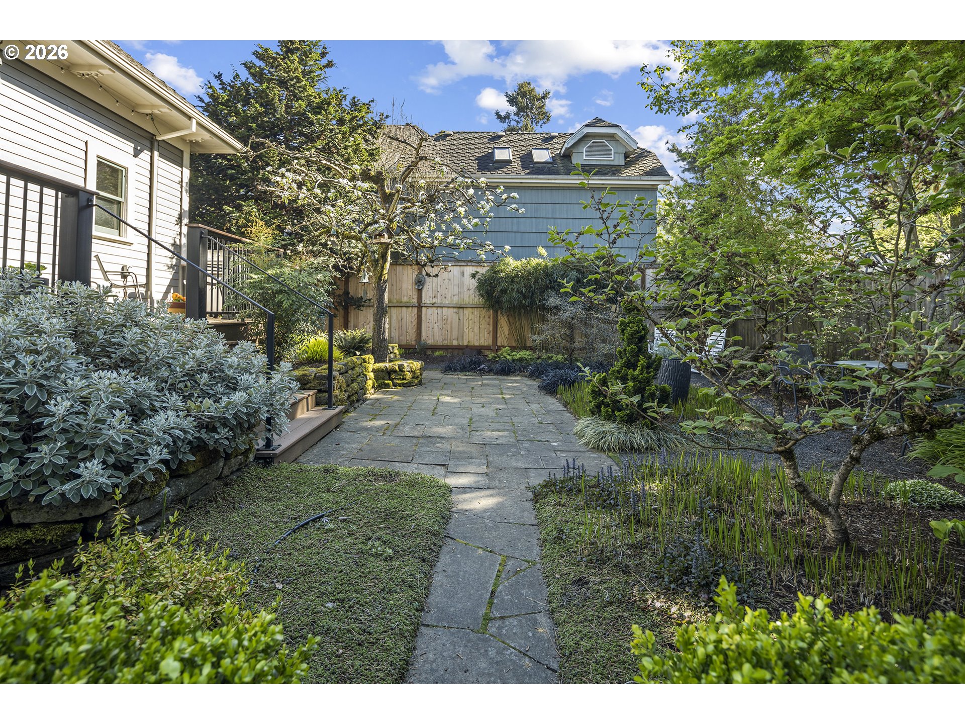 2217 NE 12TH AVE