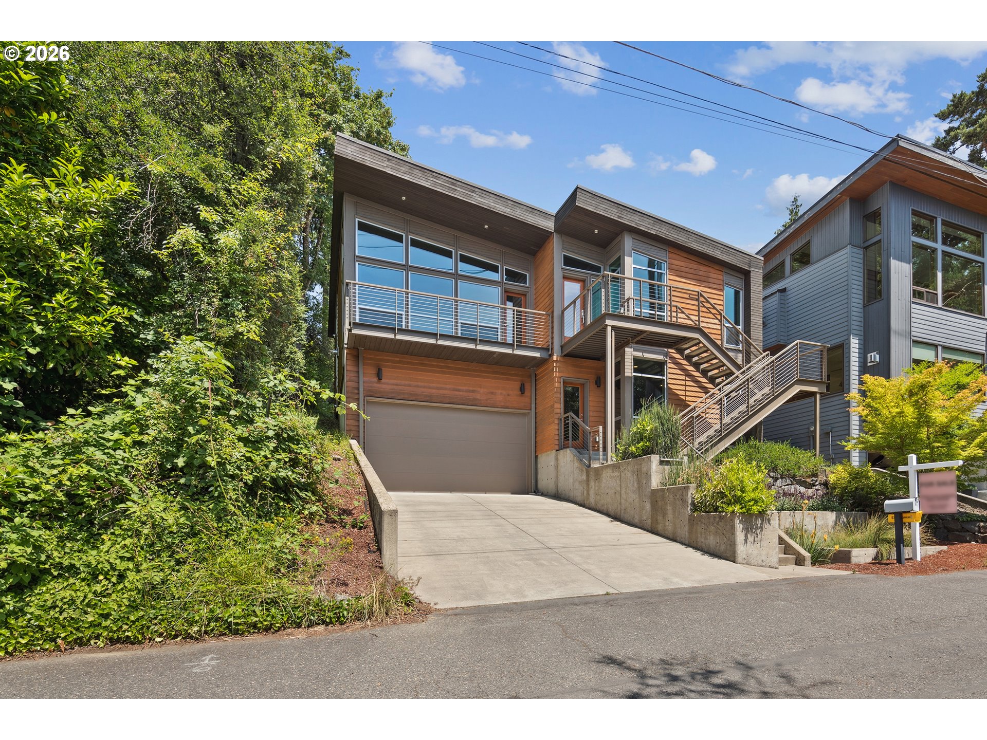 3741 SW Sweetbriar DR