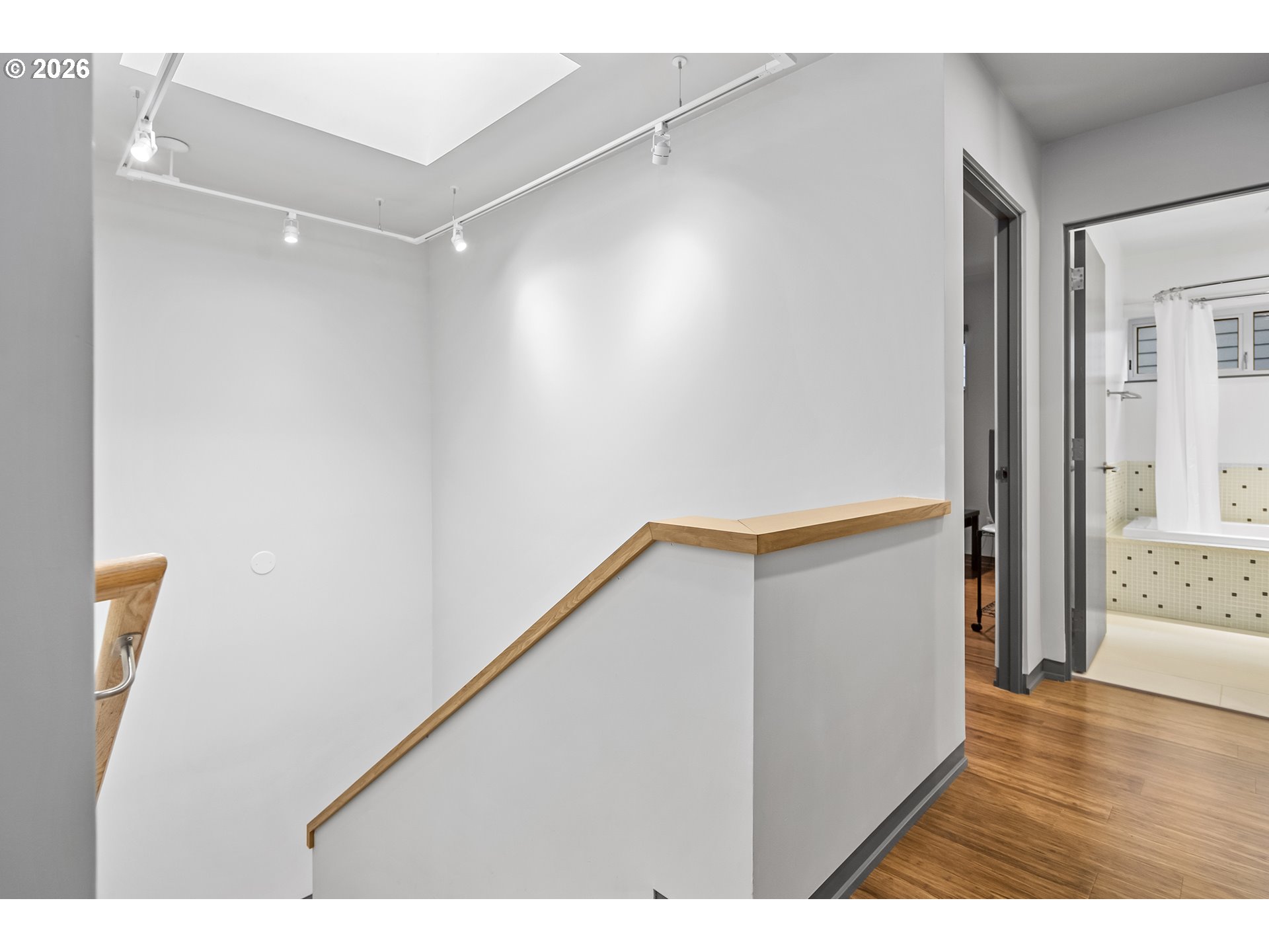 3741 SW Sweetbriar DR