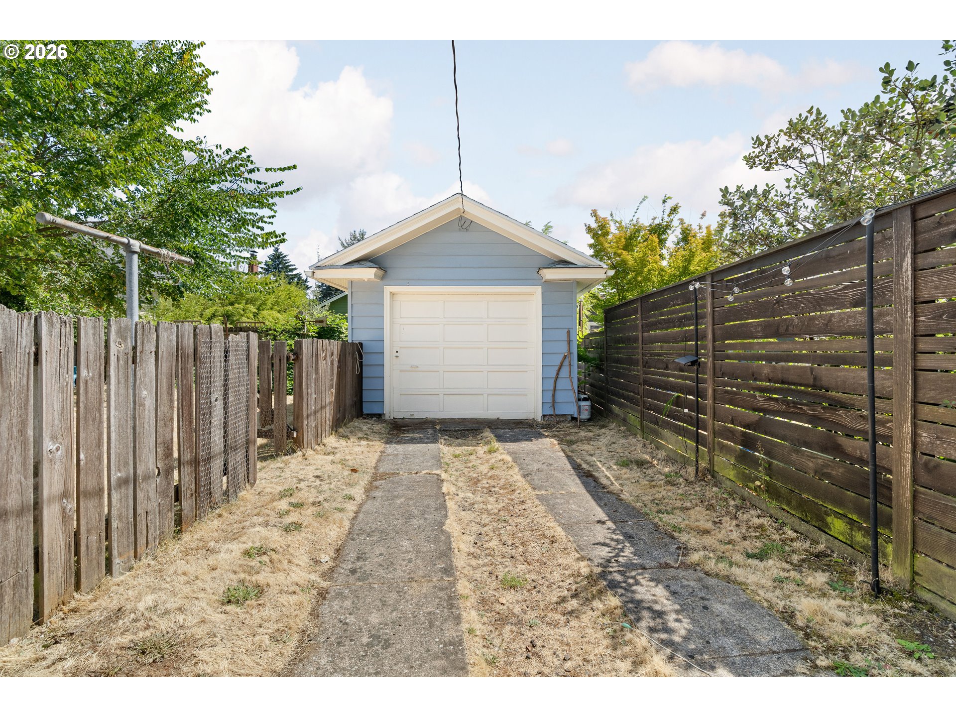 1916 NE 52ND AVE