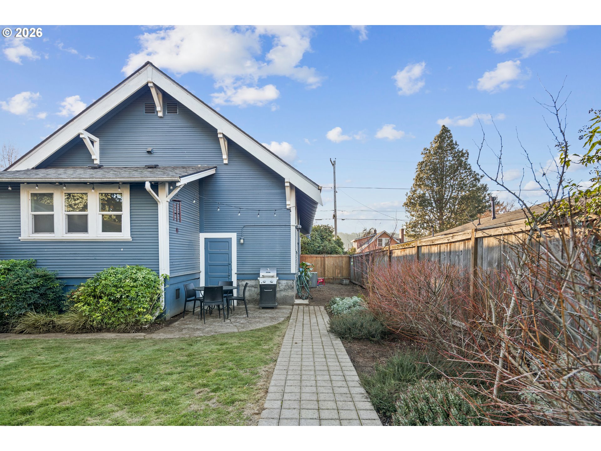 9941 N Willamette BLVD