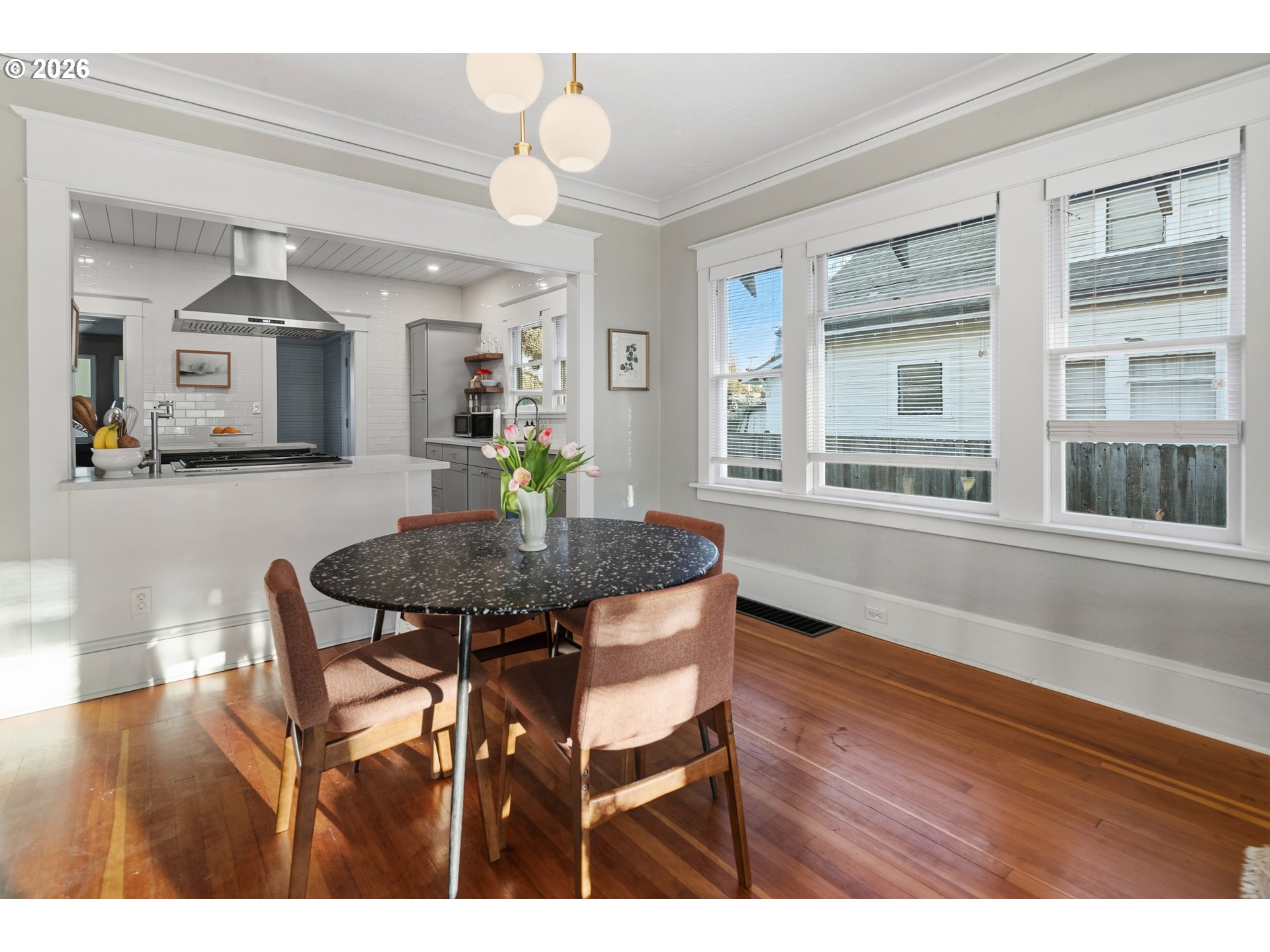 9941 N Willamette BLVD