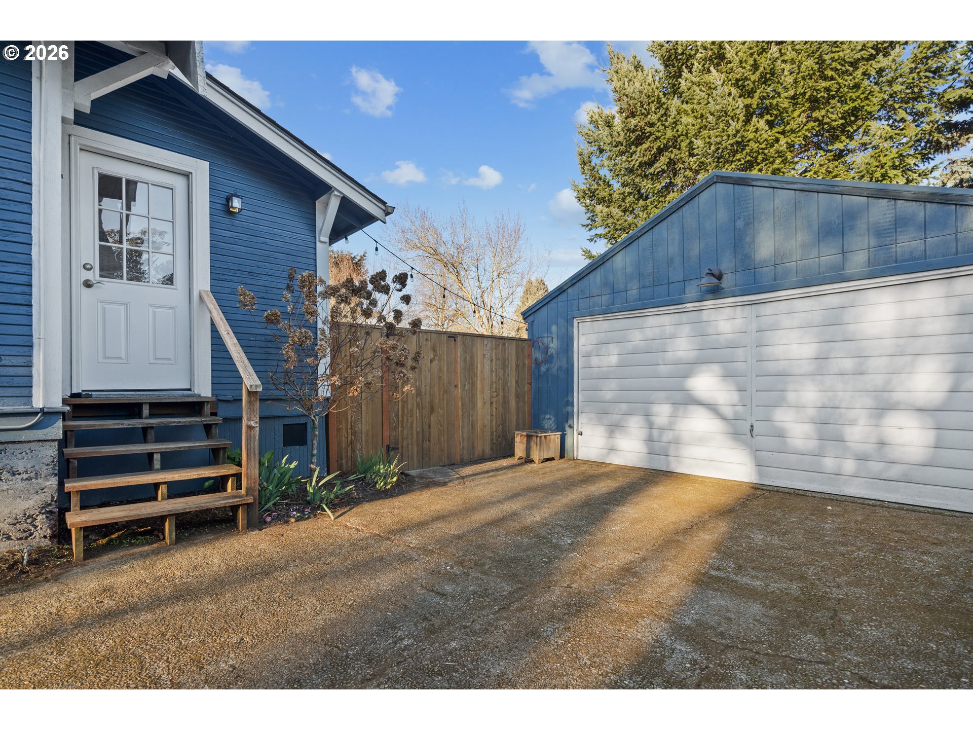 9941 N Willamette BLVD