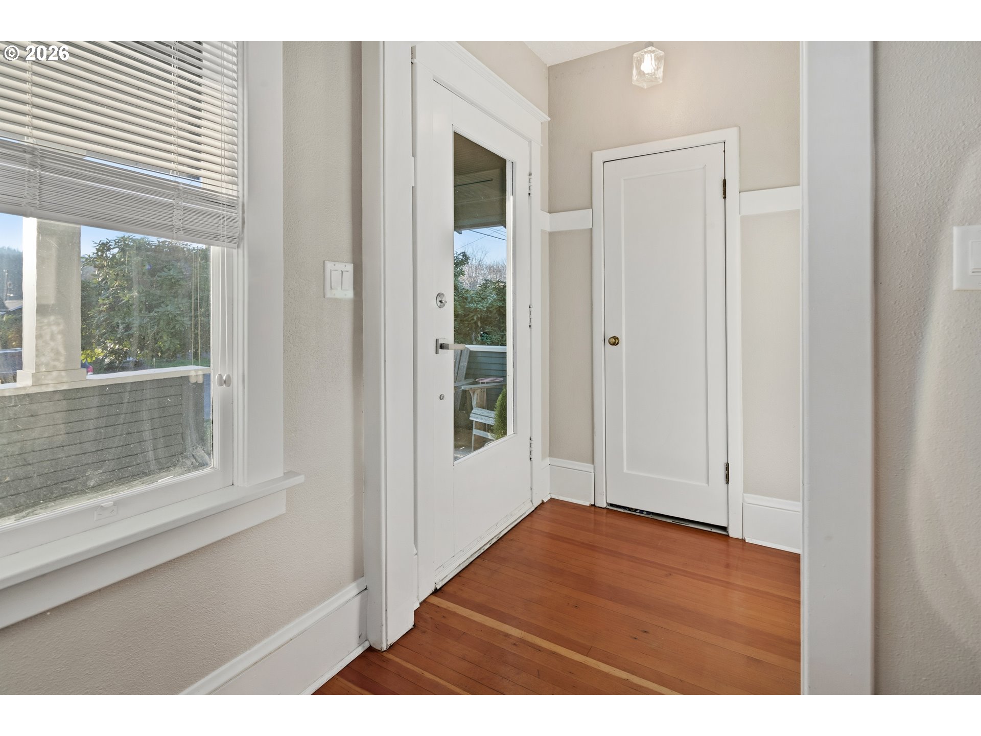 9941 N Willamette BLVD