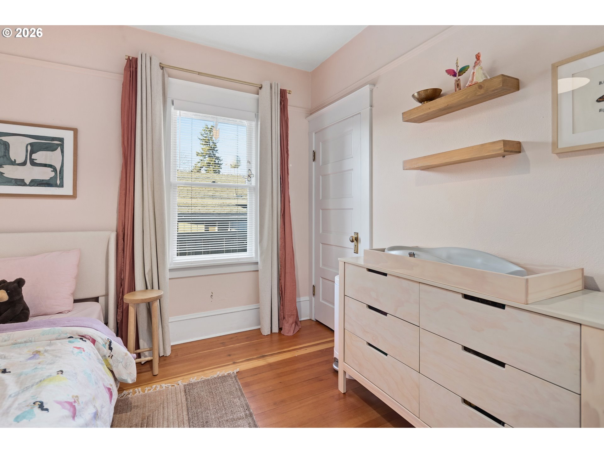 9941 N Willamette BLVD