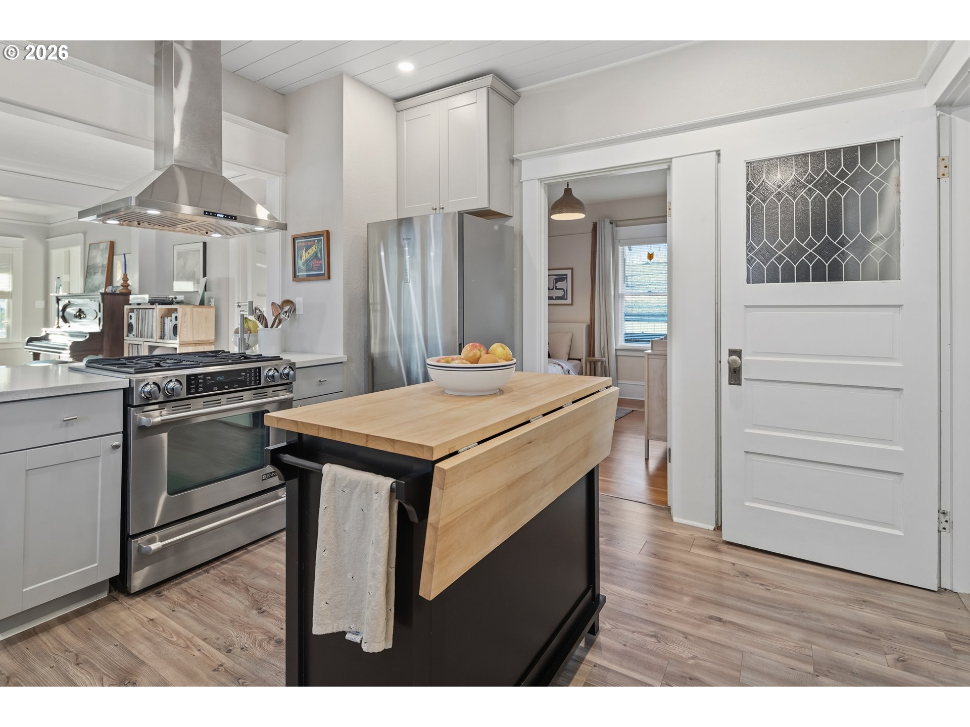 9941 N Willamette BLVD