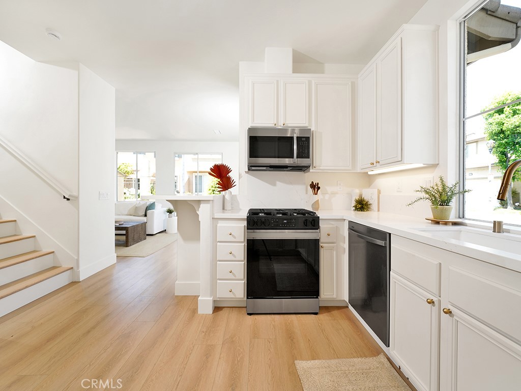 3335 E Chiddingstone Lane A