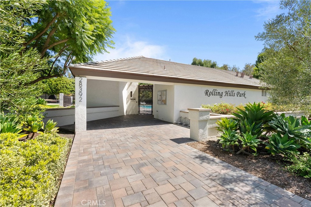 28622 Silverton Drive