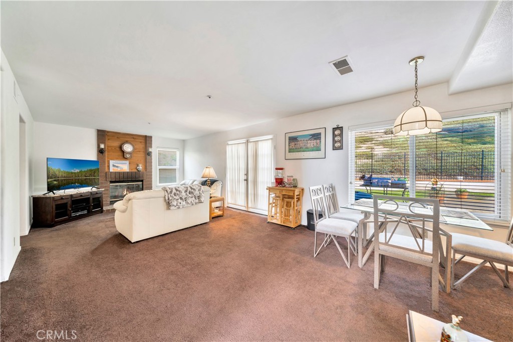 2908 Calle Frontera