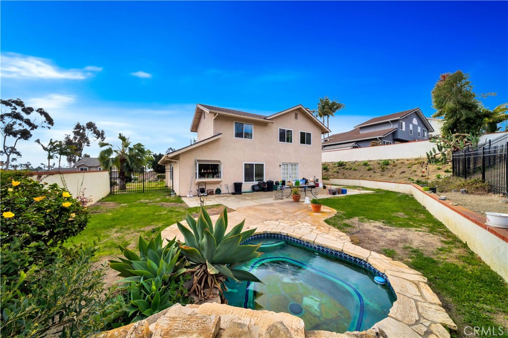 2908 Calle Frontera