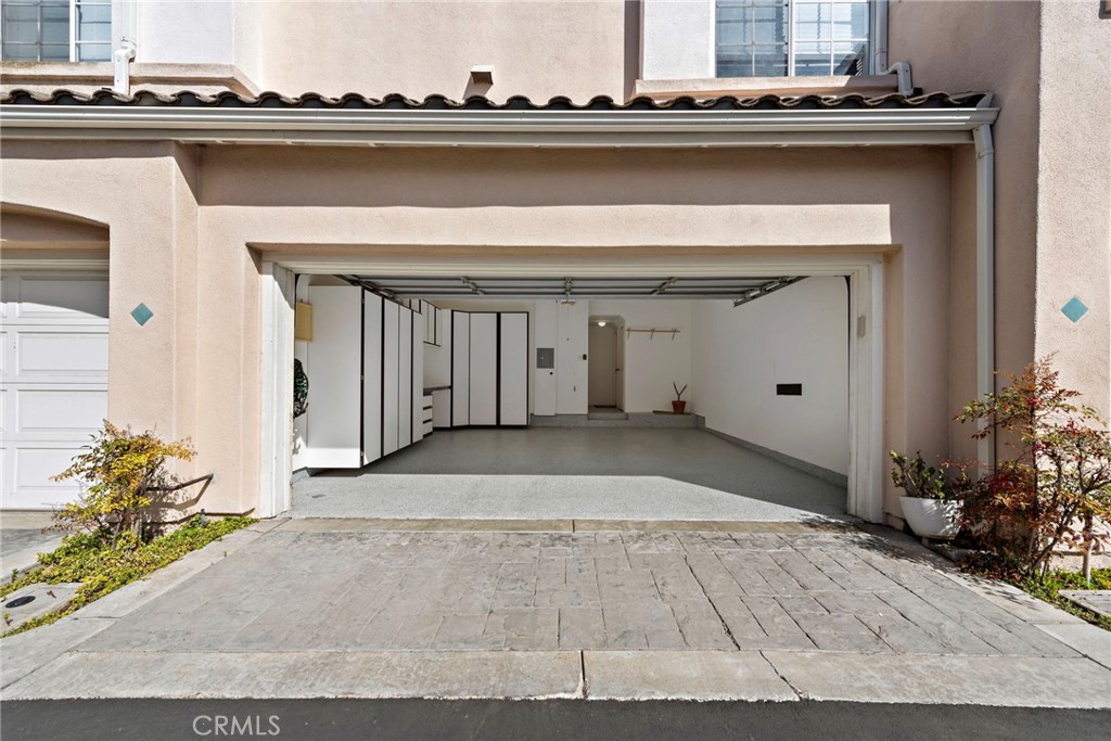 183 Shorebreaker Drive
