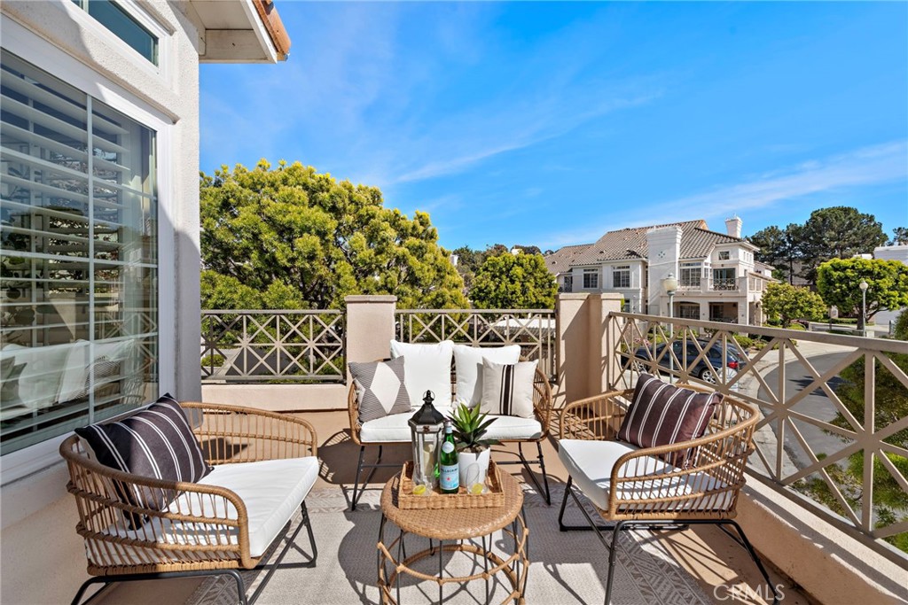 183 Shorebreaker Drive