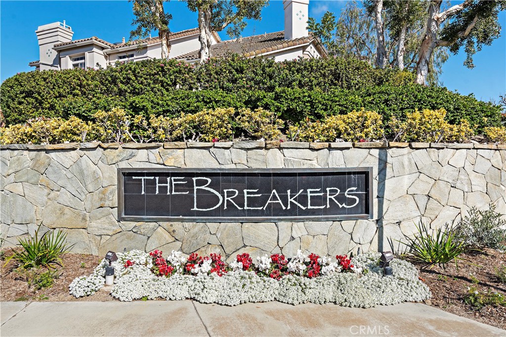 183 Shorebreaker Drive