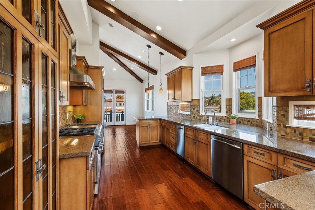 407 Monterey A