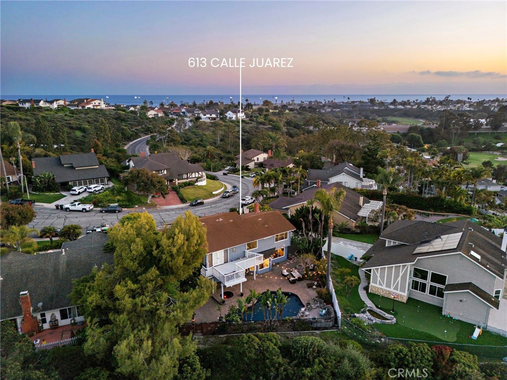 613 Calle Juarez