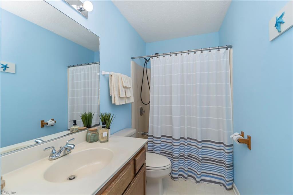 2214 Hermit Thrush LN