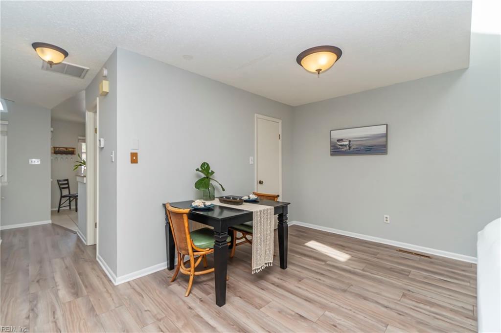 2214 Hermit Thrush LN