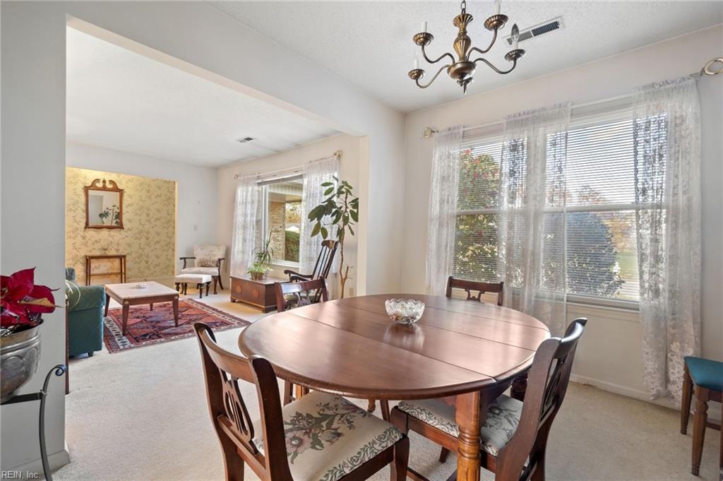 521 King Richard DR