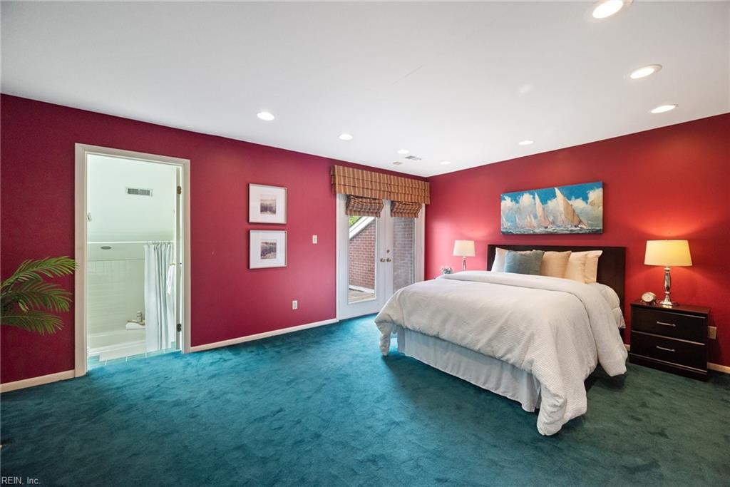 353 Pender CT