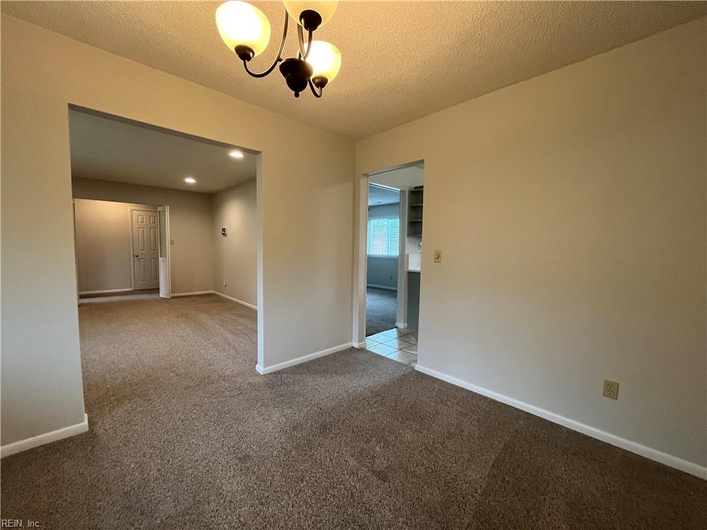 3905 Brentwood CRES