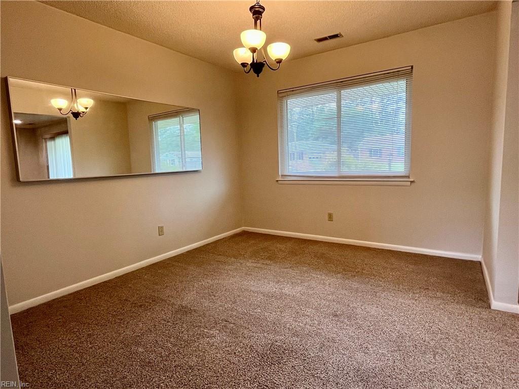 3905 Brentwood CRES