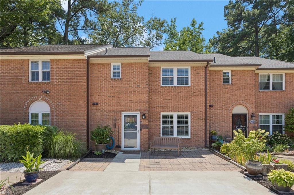 905 Welch CIR