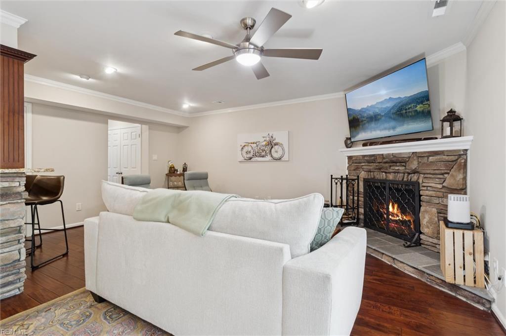 905 Welch CIR