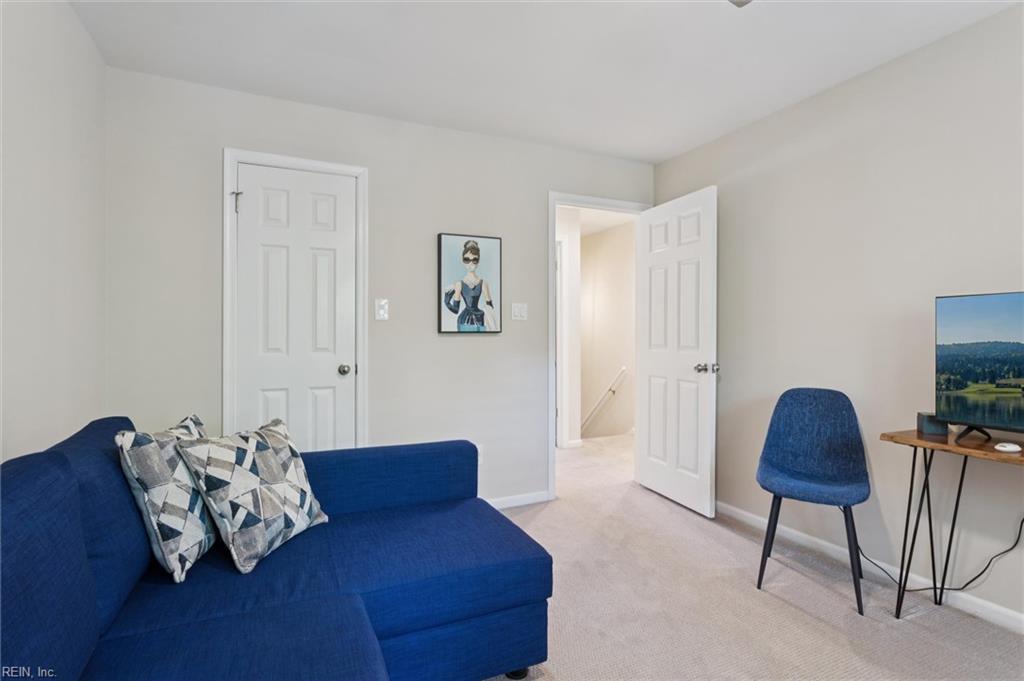 905 Welch CIR