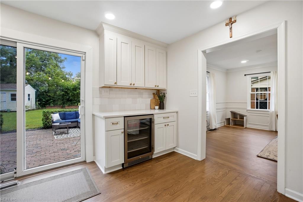 608 Kingston DR