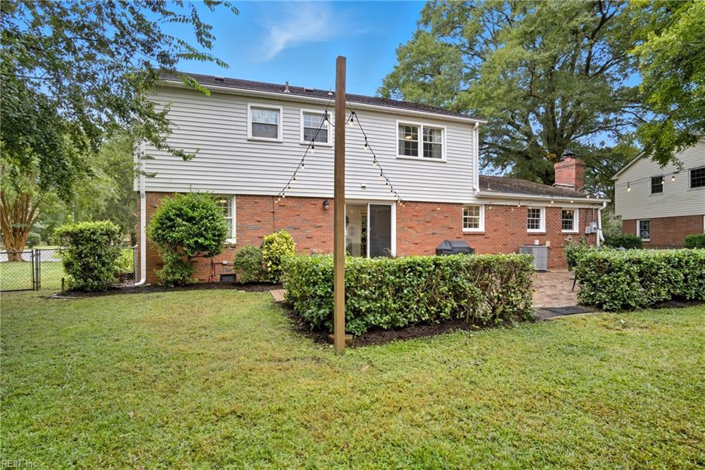 608 Kingston DR