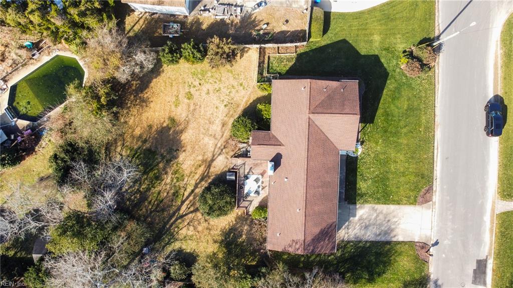 841 Queen Elizabeth DR