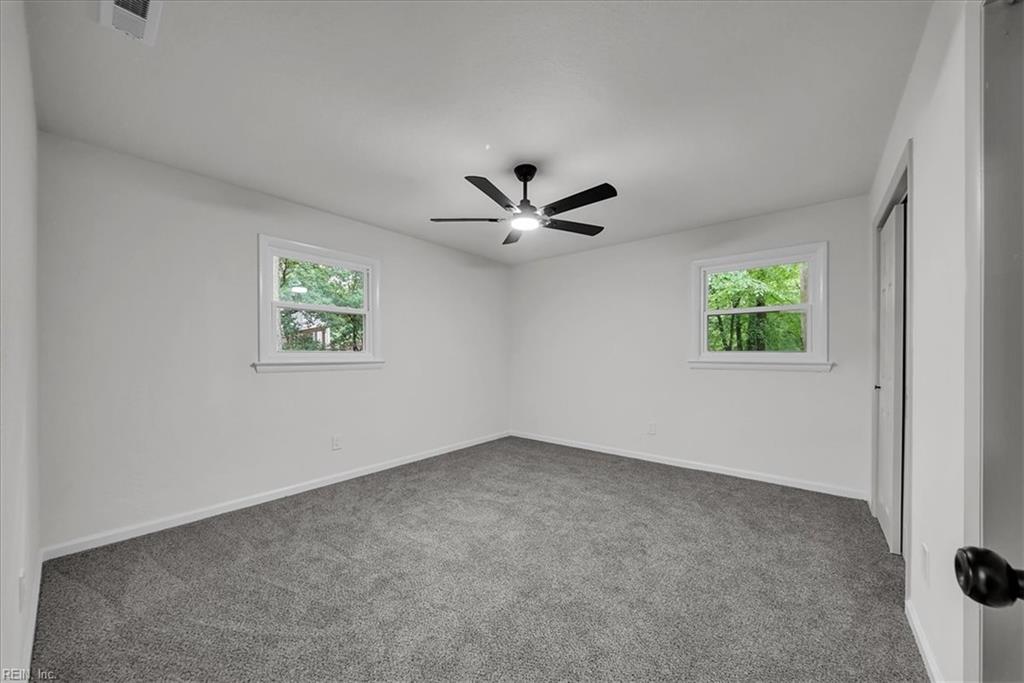 1301 Lakeside RD