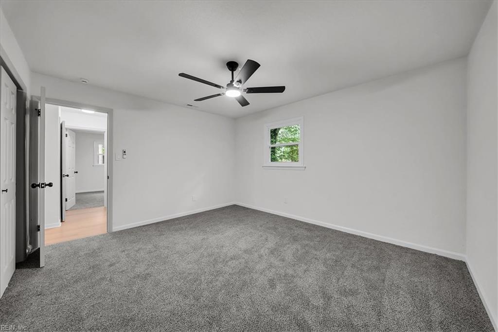 1301 Lakeside RD