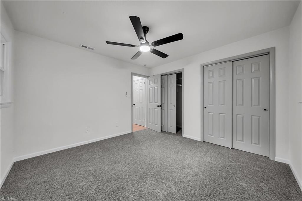 1301 Lakeside RD