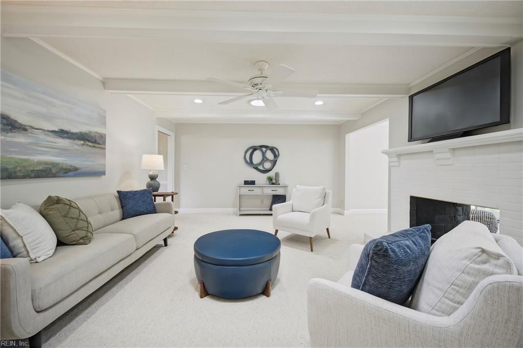 3790 Prince Andrew LN
