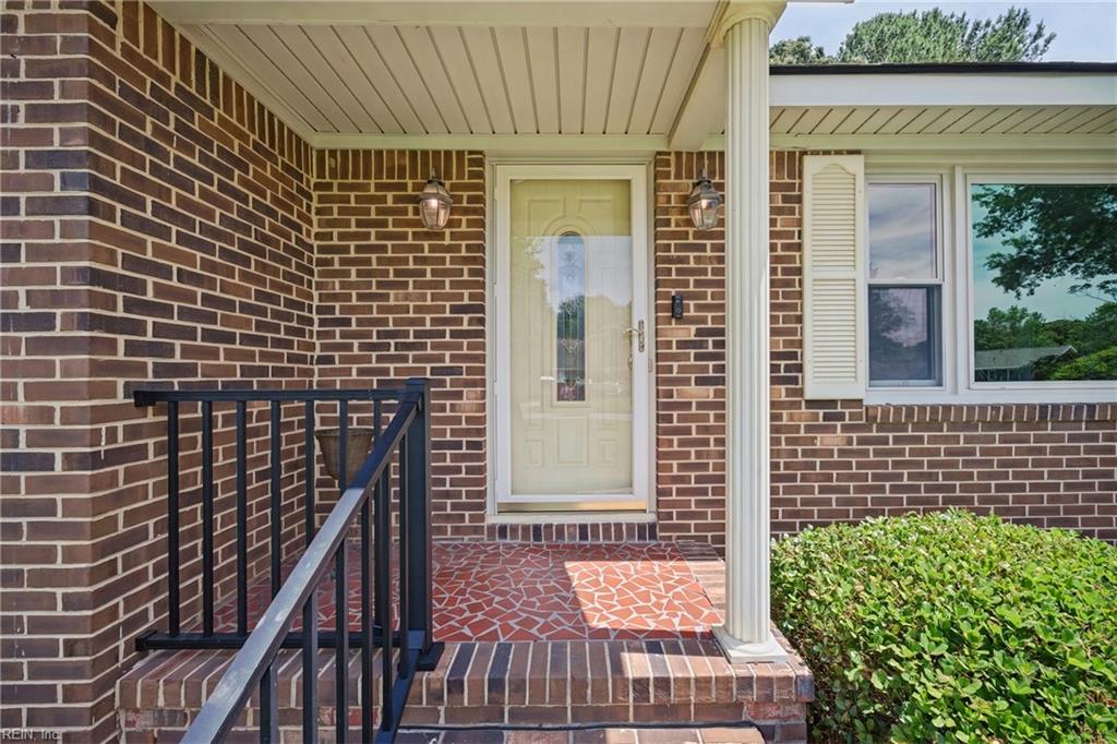 3790 Prince Andrew LN