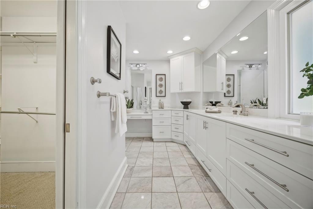 3790 Prince Andrew LN