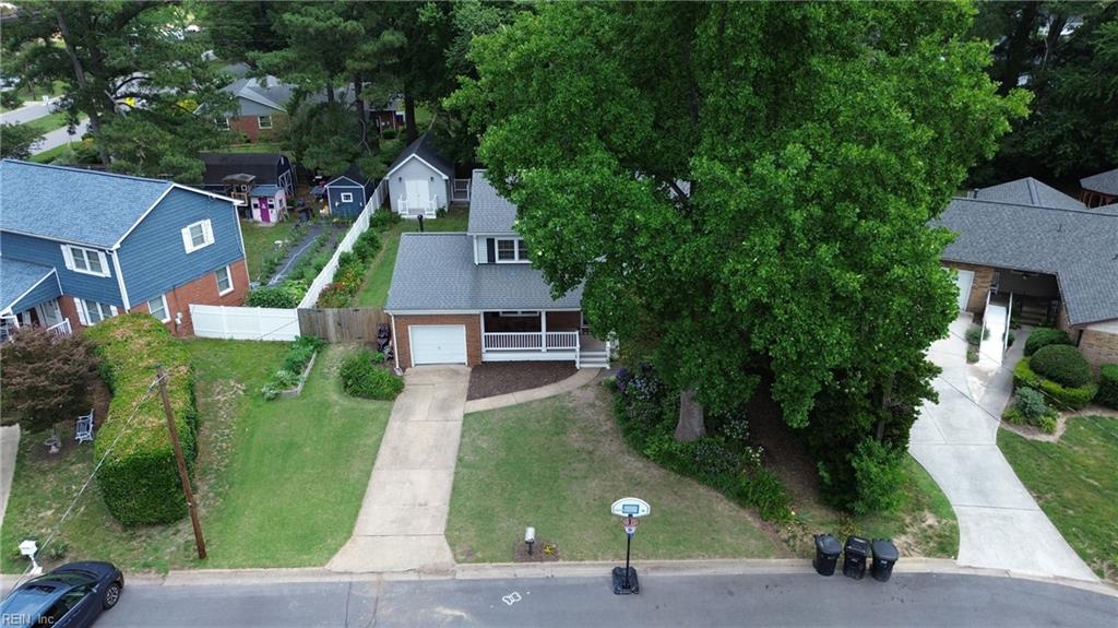 708 Kings Grant CT