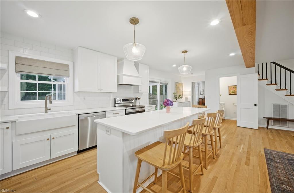 708 Kings Grant CT