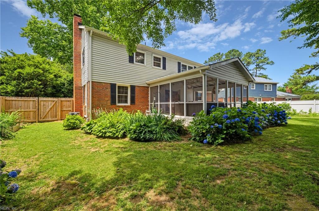 708 Kings Grant CT